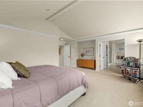 16763 NE 121st ST, Redmond WA 98052