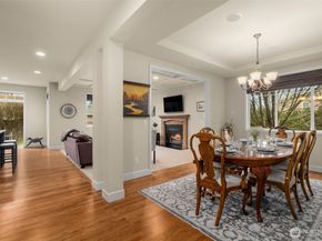 16763 NE 121st ST, Redmond WA 98052