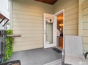 301 S 47th Street B, Renton WA 98055