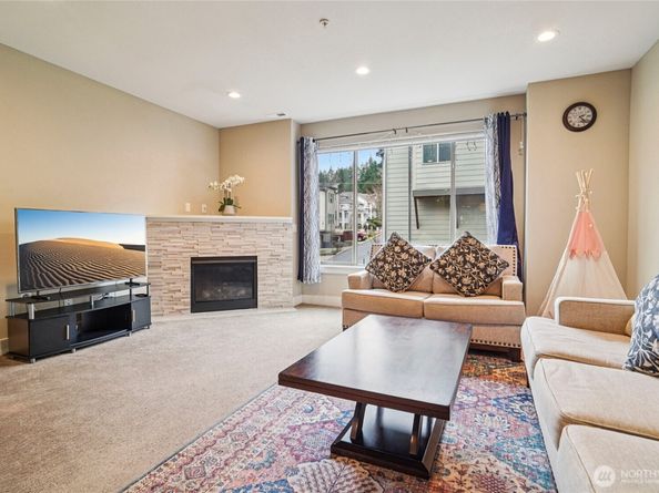 301 S 47th Street B, Renton WA 98055