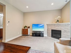 301 S 47th Street B, Renton WA 98055