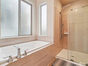 301 S 47th Street B, Renton WA 98055