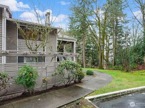 9919 NE 144th Lane 606, Kirkland WA 98034