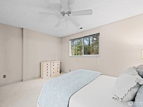 9919 NE 144th Lane 606, Kirkland WA 98034