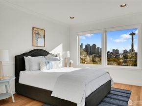 922 Nob Hill Avenue N, Seattle WA 98109