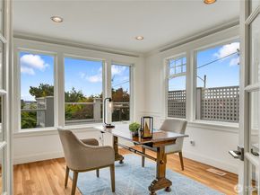 922 Nob Hill Avenue N, Seattle WA 98109