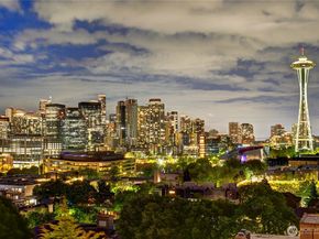 922 Nob Hill Avenue N, Seattle WA 98109