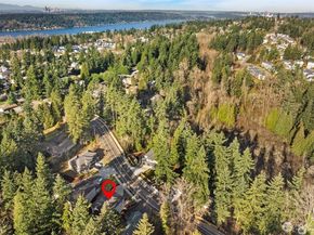 12055 SE May Creek Park Drive, Newcastle WA 98056