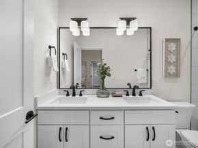 3432 175th Avenue NE, Redmond WA 98052