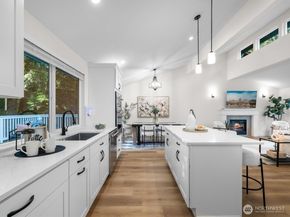 3432 175th Avenue NE, Redmond WA 98052