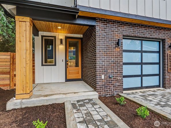 11251 108th Avenue NE, Kirkland WA 98033