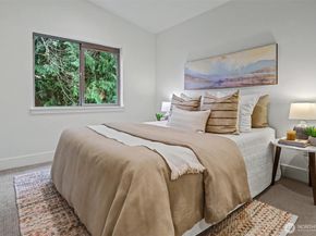 11251 108th Avenue NE, Kirkland WA 98033