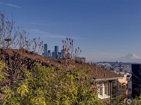 505 W Kinnear Place, Seattle WA 98119