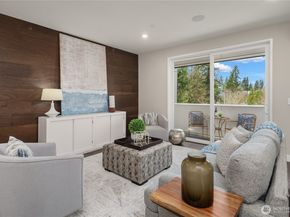 23121 NE 8th Street A4, Sammamish WA 98074