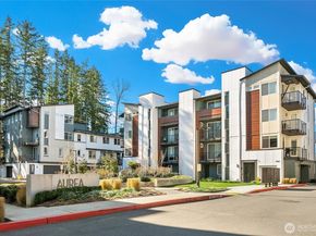 23121 NE 8th Street A4, Sammamish WA 98074