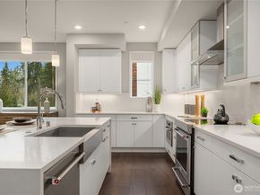 23121 NE 8th Street A4, Sammamish WA 98074