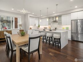 23121 NE 8th Street A4, Sammamish WA 98074