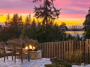 8413 SE 53rd Place, Mercer Island WA 98040