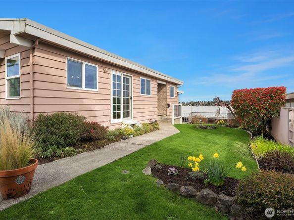 2530 26th Avenue W, Seattle WA 98199