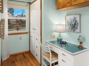 2530 26th Avenue W, Seattle WA 98199