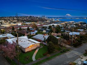 2530 26th Avenue W, Seattle WA 98199