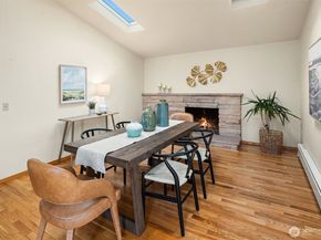 2530 26th Avenue W, Seattle WA 98199