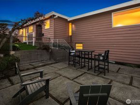 2530 26th Avenue W, Seattle WA 98199