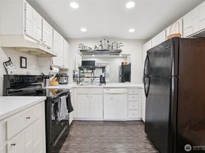 629 Cedar Avenue S A202, Renton WA 98057