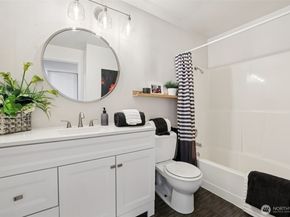 629 Cedar Avenue S A202, Renton WA 98057