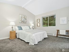 25025 SE Klahanie Boulevard D302, Sammamish WA 98029