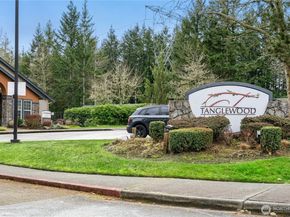 25025 SE Klahanie Boulevard D302, Sammamish WA 98029