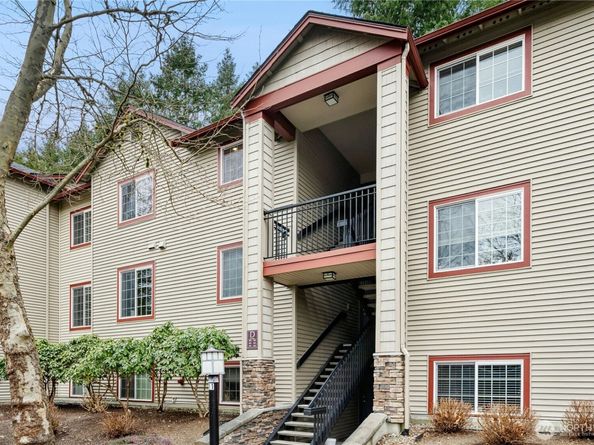 25025 SE Klahanie Boulevard D302, Sammamish WA 98029