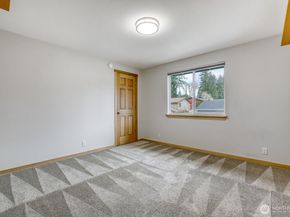 9615 NE 201st Street, Bothell WA 98011