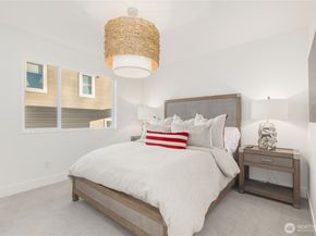 6504 103rd Avenue NE, Kirkland WA 98033