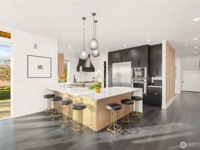 6504 103rd Avenue NE, Kirkland WA 98033