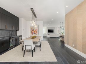 6504 103rd Avenue NE, Kirkland WA 98033