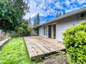 16717 NE 18th Street, Bellevue WA 98008