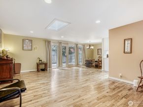 16717 NE 18th Street, Bellevue WA 98008