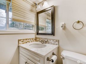 16717 NE 18th Street, Bellevue WA 98008