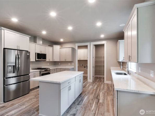 4940 Johnson Street NW, Bremerton WA 98311