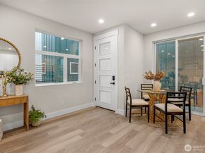 910 15th Avenue B, Seattle WA 98122