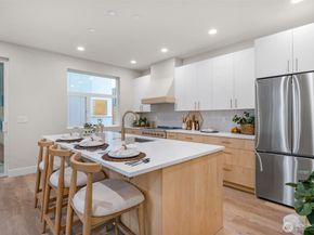 910 15th Avenue B, Seattle WA 98122