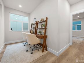 910 15th Avenue B, Seattle WA 98122