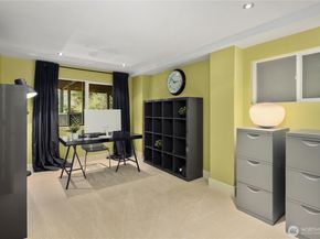 15733 25th Avenue SW, Burien WA 98166