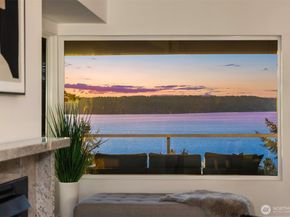 15733 25th Avenue SW, Burien WA 98166