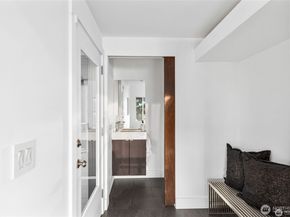 15733 25th Avenue SW, Burien WA 98166