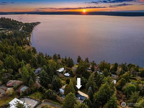 15733 25th Avenue SW, Burien WA 98166