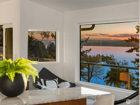 15733 25th Avenue SW, Burien WA 98166