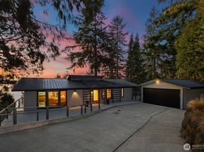 15733 25th Avenue SW, Burien WA 98166