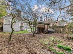 9007 Dayton Avenue N, Seattle WA 98103